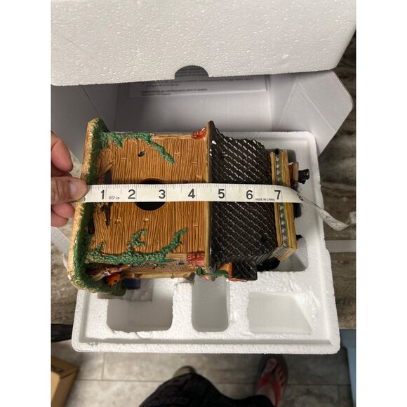 Lemax Zelda's Witch & Wizard Supply House Halloween Village WITH LIGHT WORKS - Picture 16 of 16